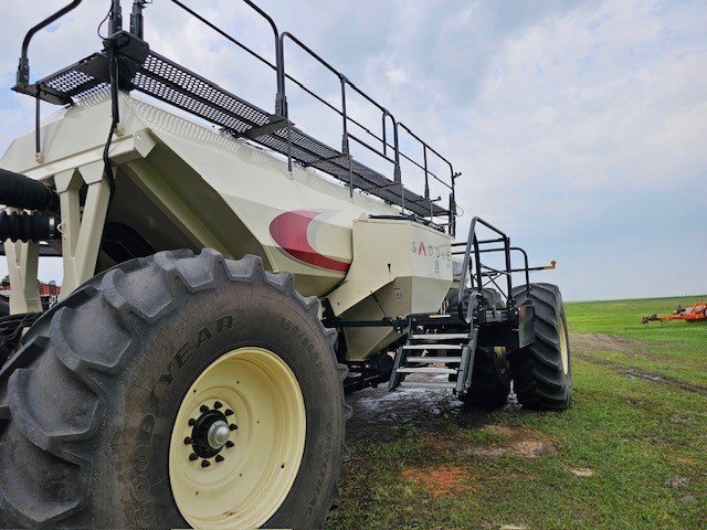 2014 Bourgault 3320-76 Seeding Tool