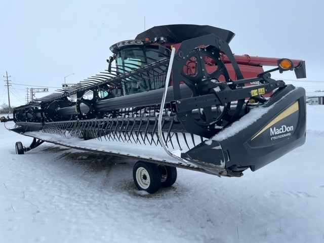 2014 MacDon FD75-40 Header Combine