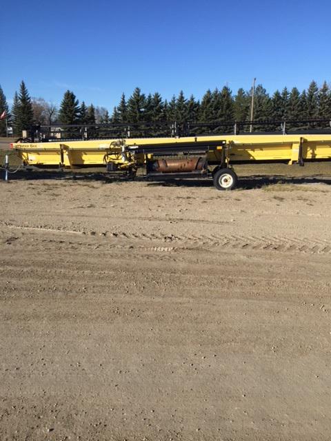 1999 Honey Bee SP36 Header Combine