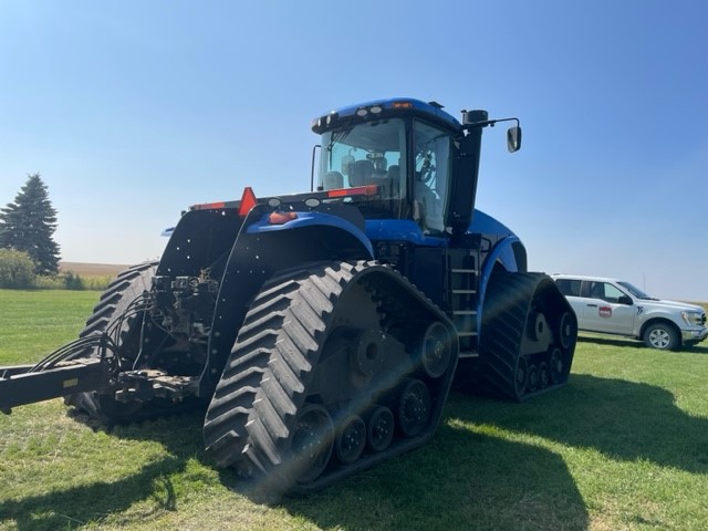 2012 New Holland T9.615Q Tractor Rubber Track