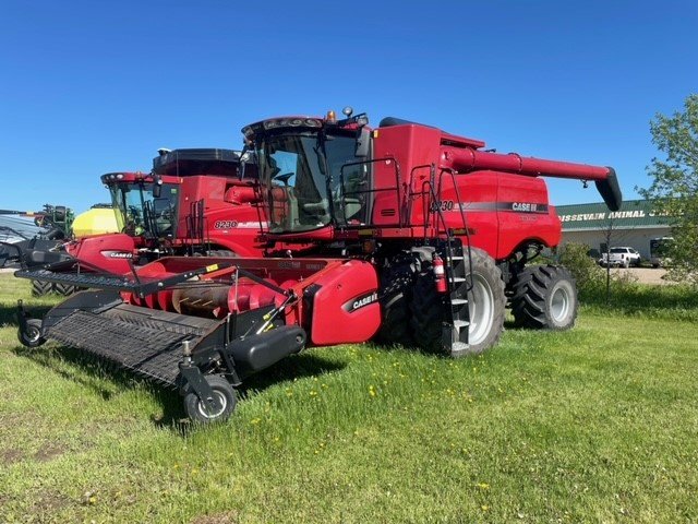 2014 Case 8230 Combine