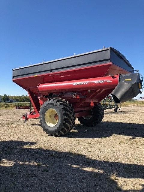 2013 Brent 1082 Grain Cart