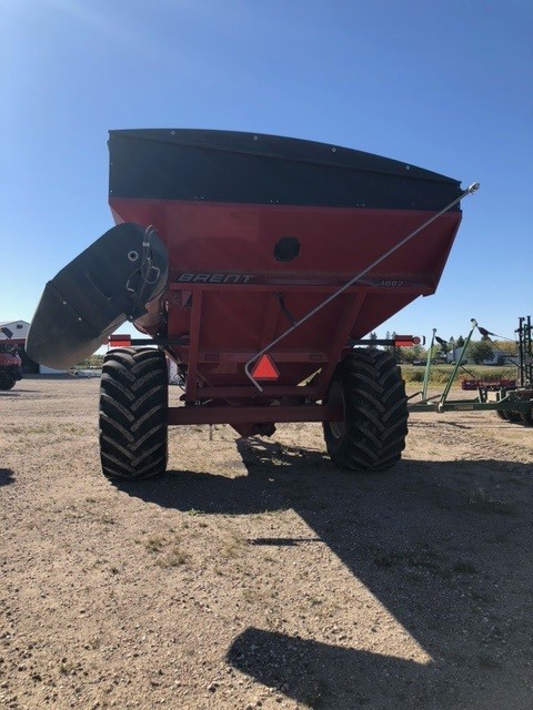 2013 Brent 1082 Grain Cart