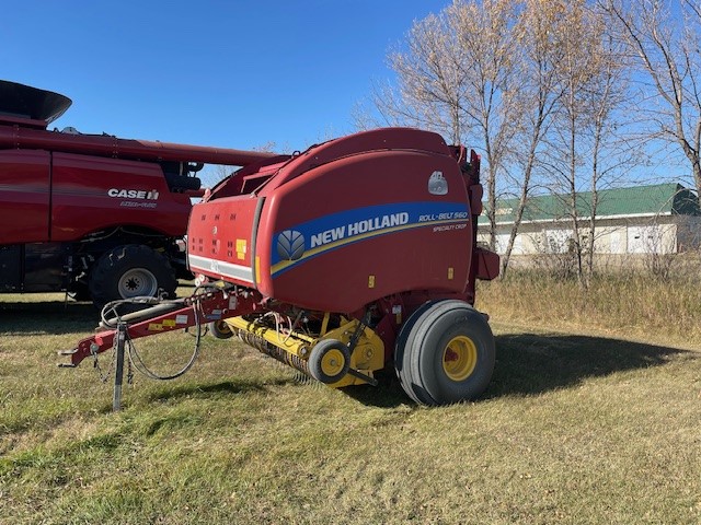 2015 New Holland RB560 Baler/Round