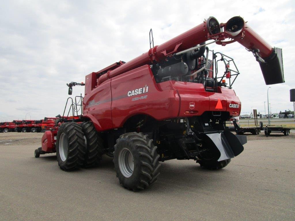 2022 Case 8250 Combine