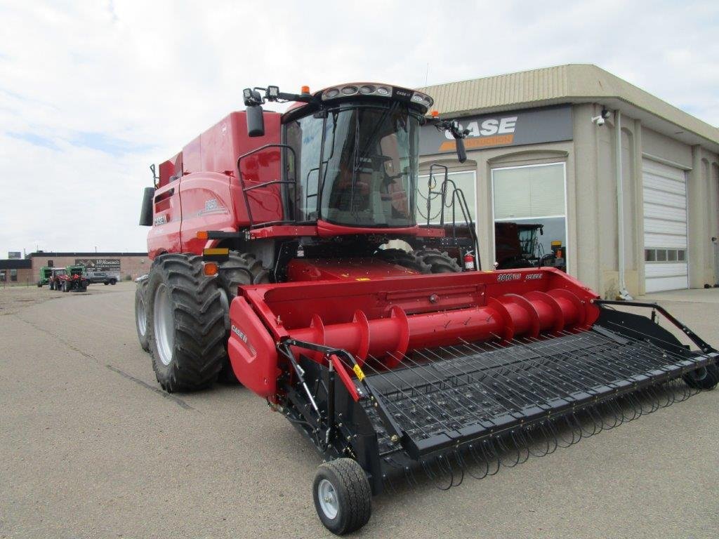 2022 Case 8250 Combine