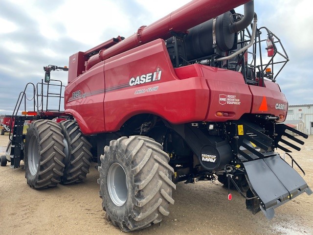 2020 Case 8250 Combine
