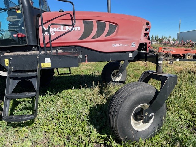 2015 MacDon M155 Windrower