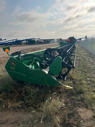 2005 John Deere 635F Header Combine