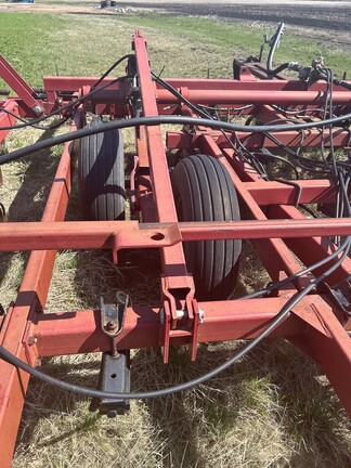 Case IH 4700 Field Cultivator