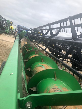 2004 John Deere 630F Header Combine