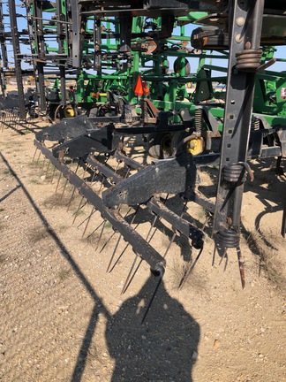 2008 John Deere 2410 Chisel Plow