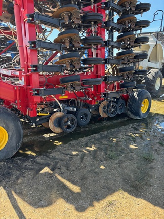 2019 Bourgault 3720 & 7550 Air Seeder