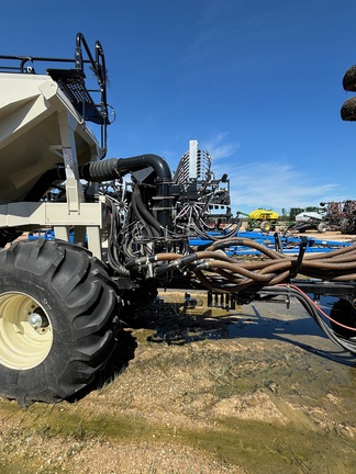 2019 Bourgault 3720 & 7550 Air Seeder