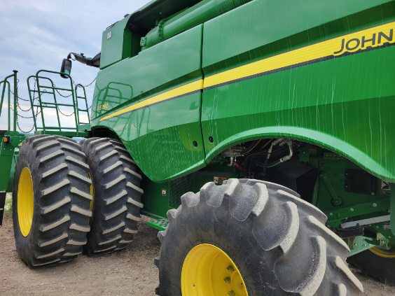 2021 John Deere S790 Combine