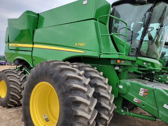 2021 John Deere S790 Combine