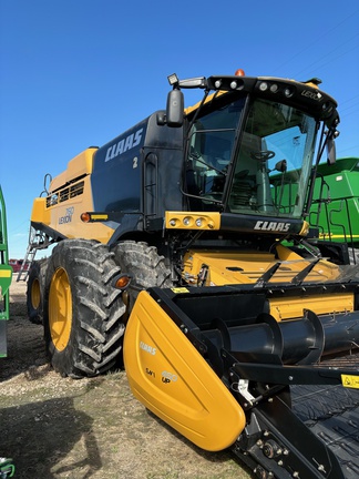 2018 CLAAS LEXION 760 Combine