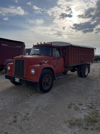 1971 International 1600 Truck Semi