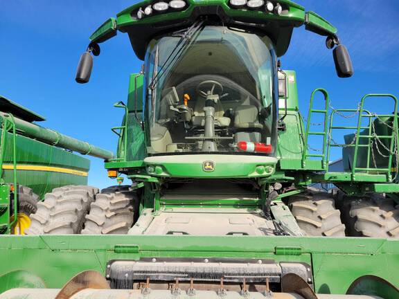 2021 John Deere S790 Combine