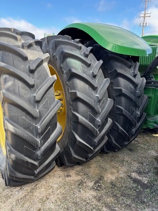 2012 John Deere 9560R Tractor 4WD