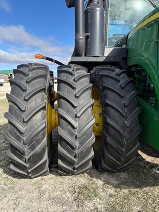2012 John Deere 9560R Tractor 4WD