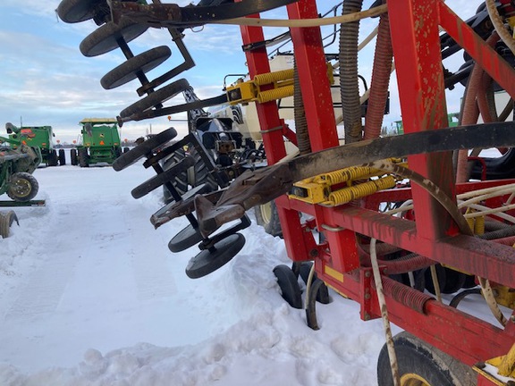 2014 Bourgault 8910 Air Seeder