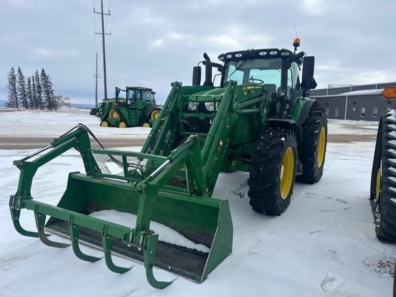 2019 John Deere 6195R Tractor