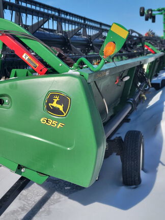 2016 John Deere 635F Header Combine