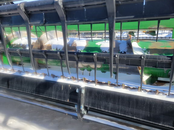 2016 John Deere 635F Header Combine