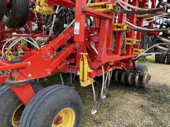 2010 Bourgault 5710 Air Seeder
