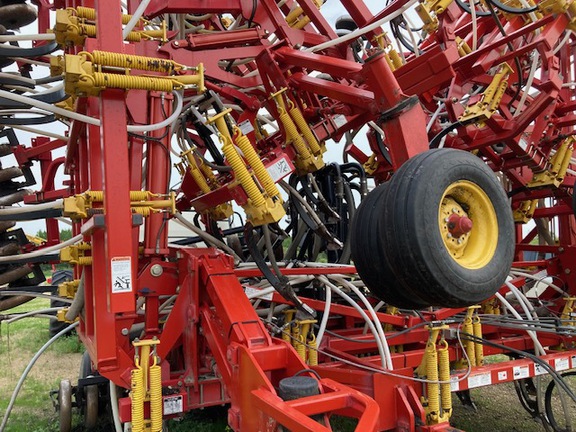 2010 Bourgault 5710 Air Seeder