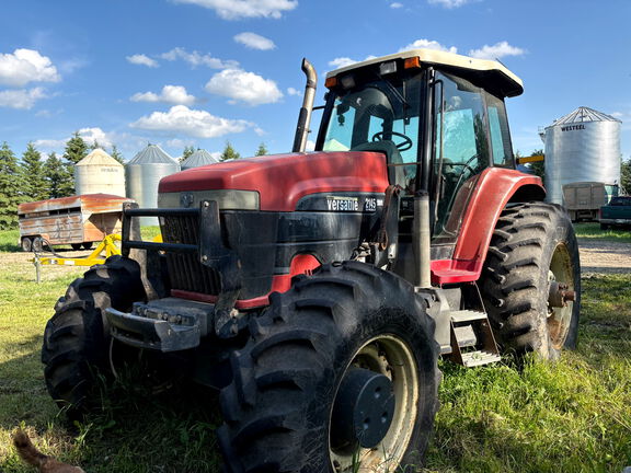 2005 Versatile 2145&3895 LOADER Loader