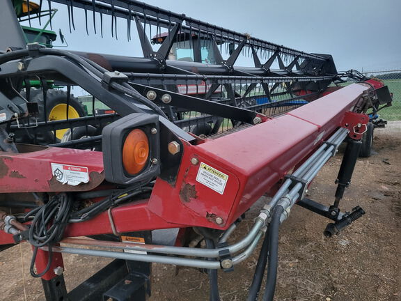 2006 Case IH WDX 1202+DHX 302 Windrower