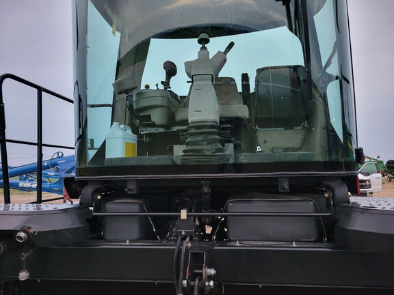 2006 Case IH WDX 1202+DHX 302 Windrower