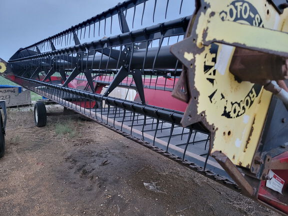 2006 Case IH WDX 1202+DHX 302 Windrower