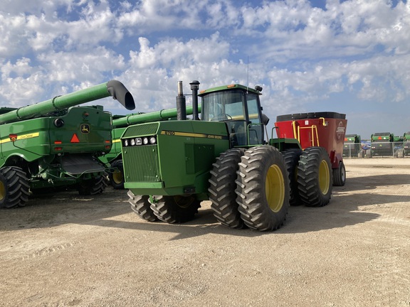 1991 John Deere 8760 Tractor 4WD