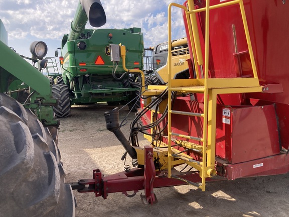 2022 Supreme 700T Grinder Mixer