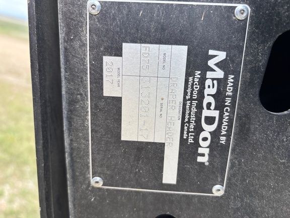 2017 MacDon FD75 Header Combine