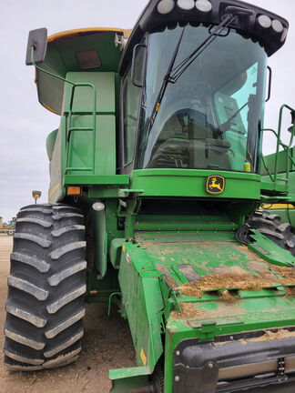 2008 John Deere 9870 STS Combine