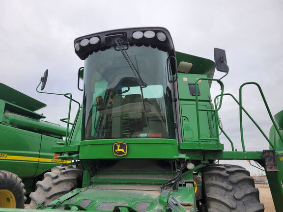 2008 John Deere 9870 STS Combine