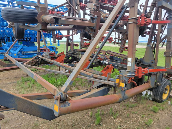 1995 Flexi-Coil 800 Chisel Plow