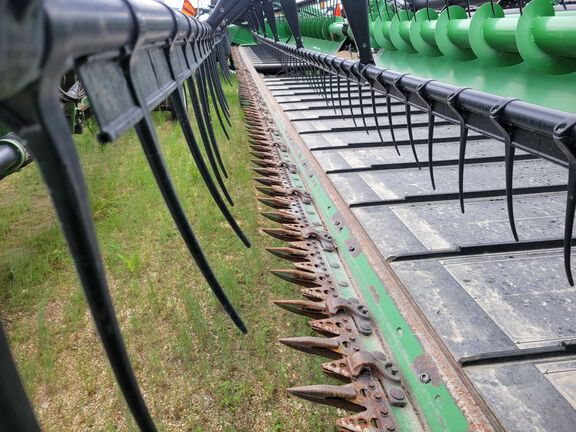 2013 John Deere 635D Header Combine