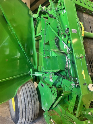 2021 John Deere 560M Baler/Round