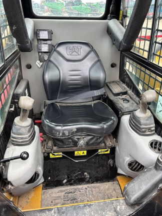 2011 Caterpillar 226BG Skid Steer Loader