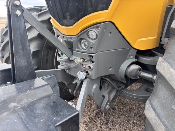 2016 Challenger 1050 Tractor