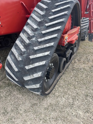 2014 Versatile 450DT Tractor Rubber Track