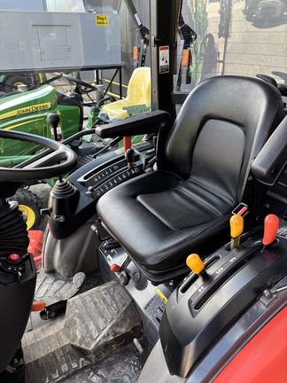 Kubota B2650 Tractor Compact