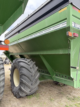 2015 Brent 1084 Grain Cart