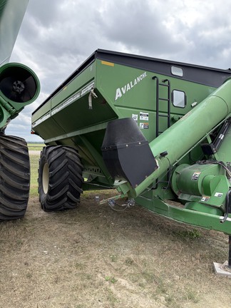 2015 Brent 1084 Grain Cart