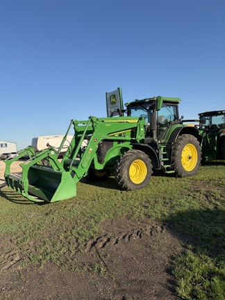 2020 John Deere 7R 210 Tractor